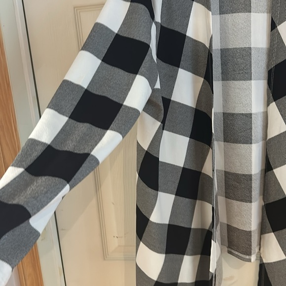 Shein Curve open front black & white check plaid cardigan sweater jacket 1x - Picture 3 of 4